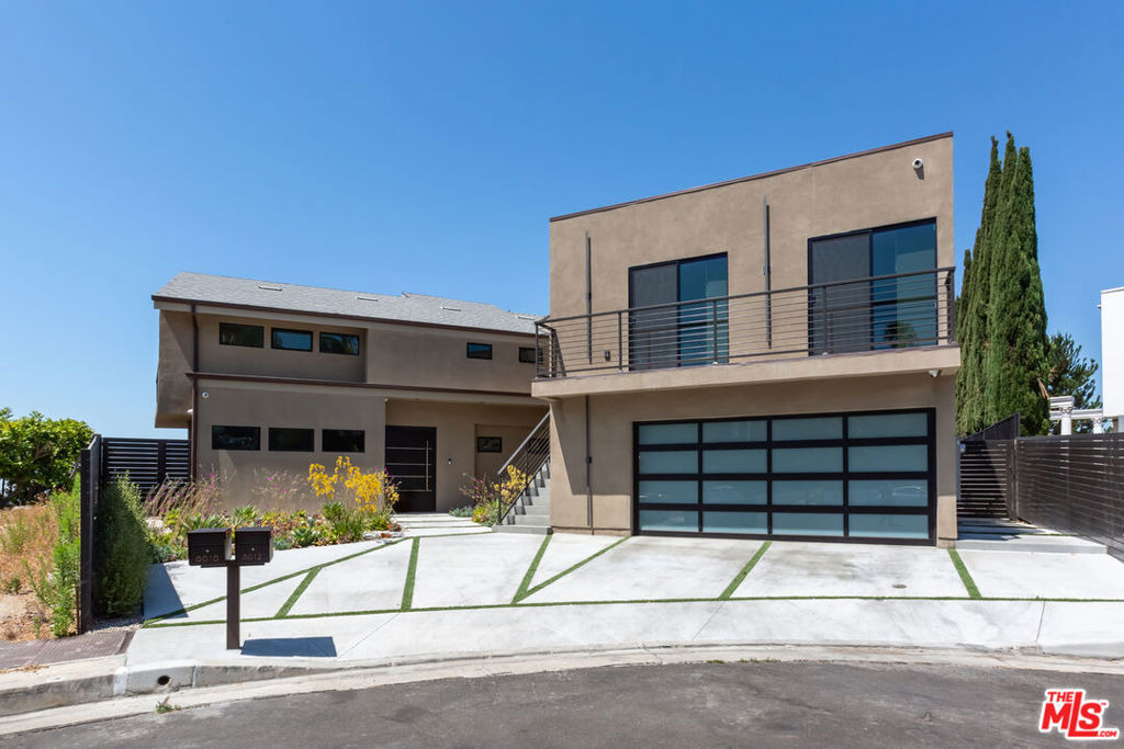 8012 Zeus Dr - Photo 1