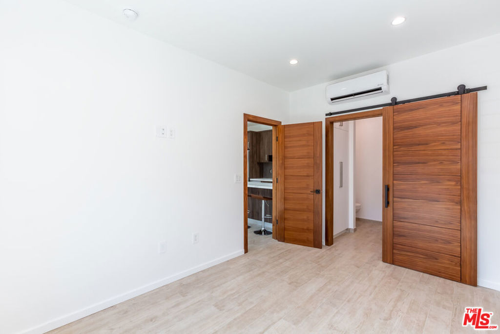 8012 Zeus Dr - Photo 19
