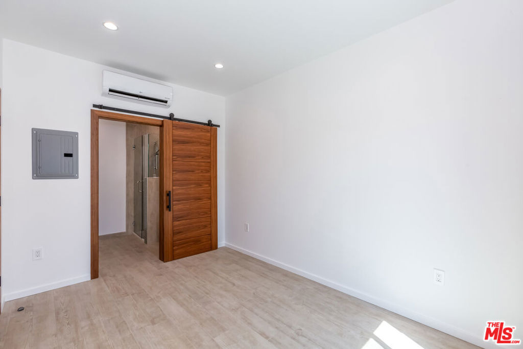 8012 Zeus Dr - Photo 21