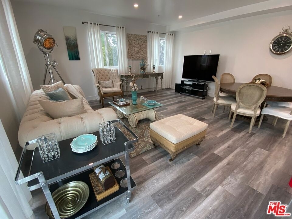 2206 Hauser Boulevard - Photo 3