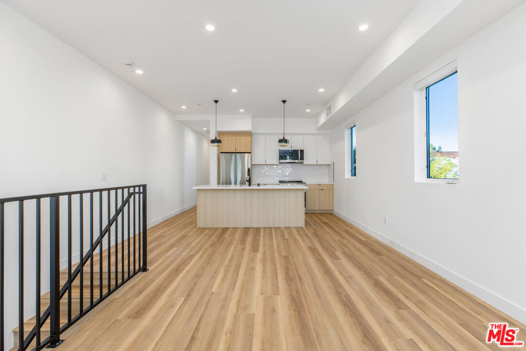 5223 W 20th Street - Photo 5