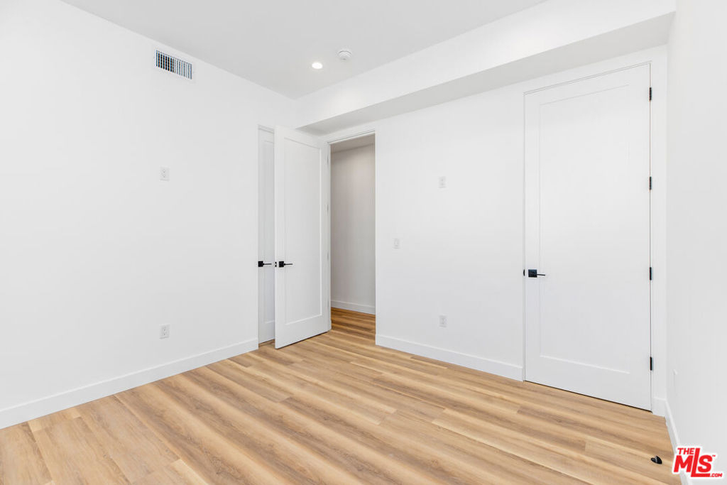 5223 W 20th Street - Photo 15