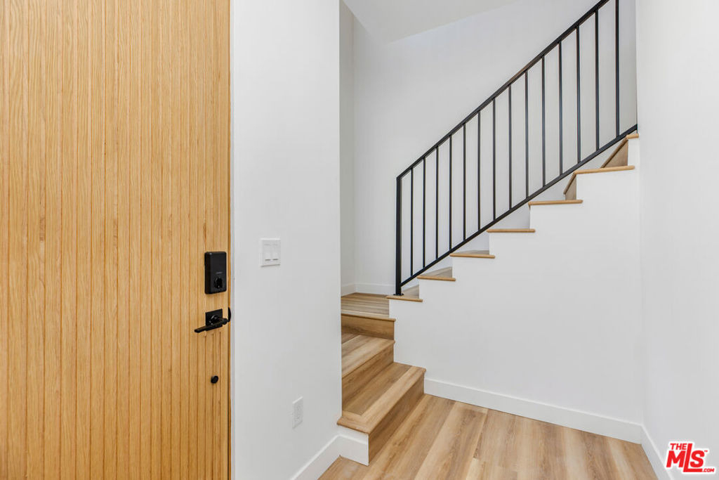 5223 W 20th Street - Photo 3