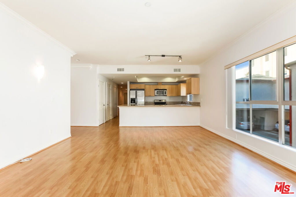 10633 Eastborne Avenue - Photo 17