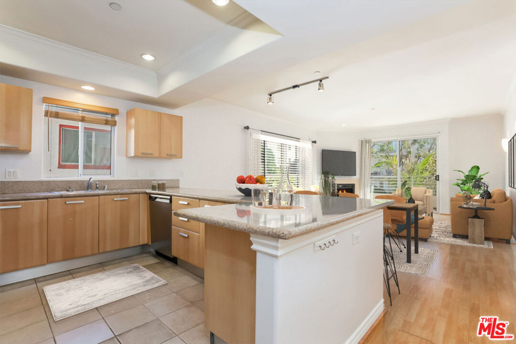 10633 Eastborne Avenue - Photo 9