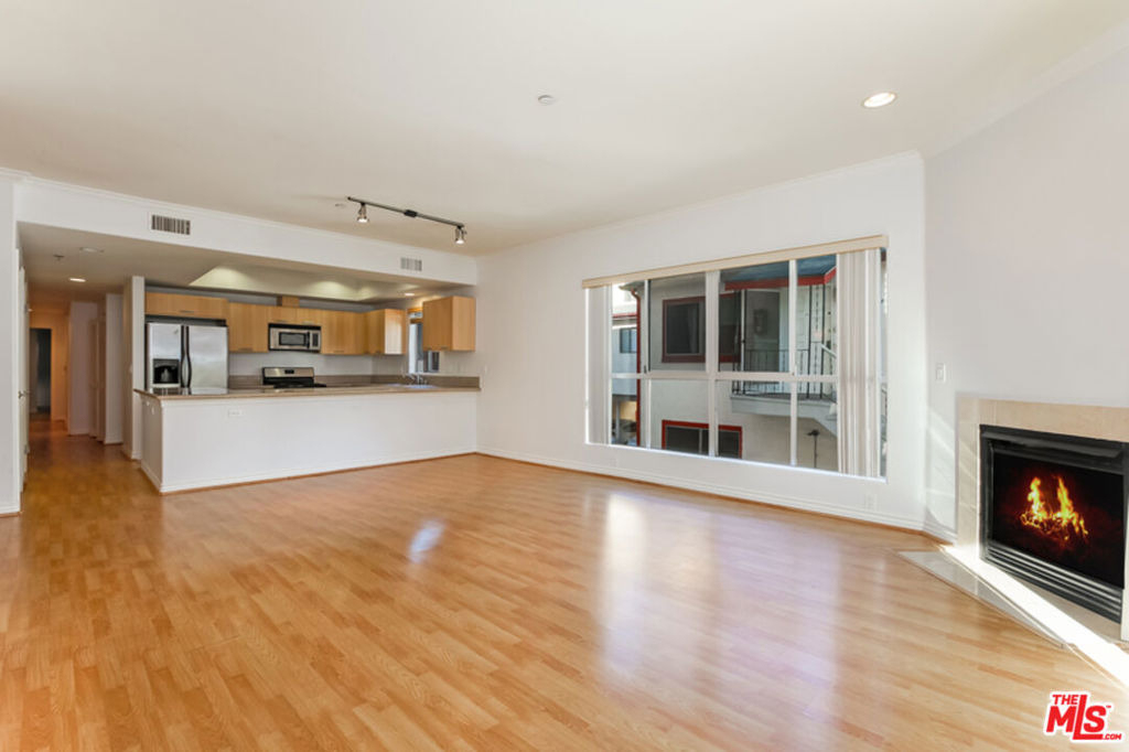 10633 Eastborne Avenue - Photo 14