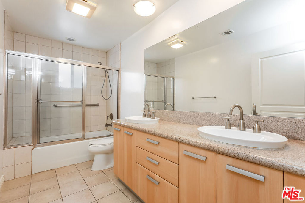 10633 Eastborne Avenue - Photo 29