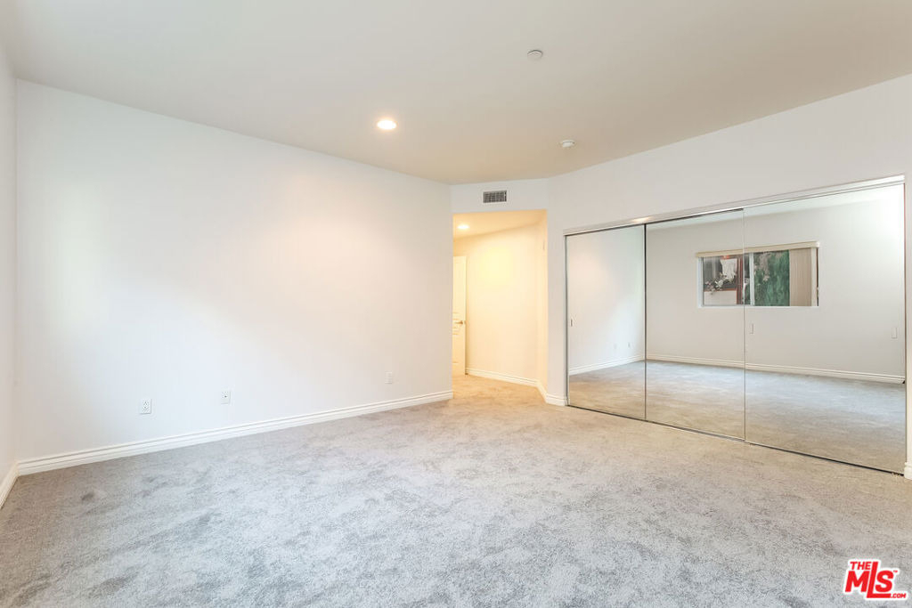 10633 Eastborne Avenue - Photo 25