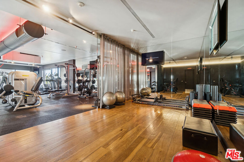 6250 Hollywood Boulevard - Photo 15
