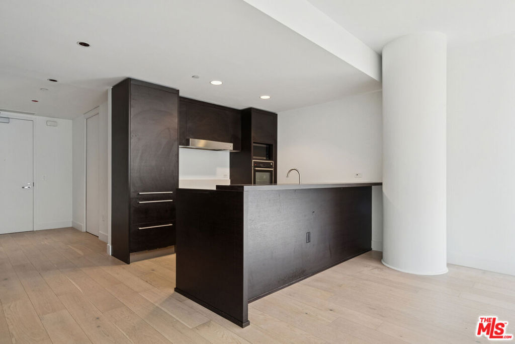 6250 Hollywood Boulevard - Photo 3