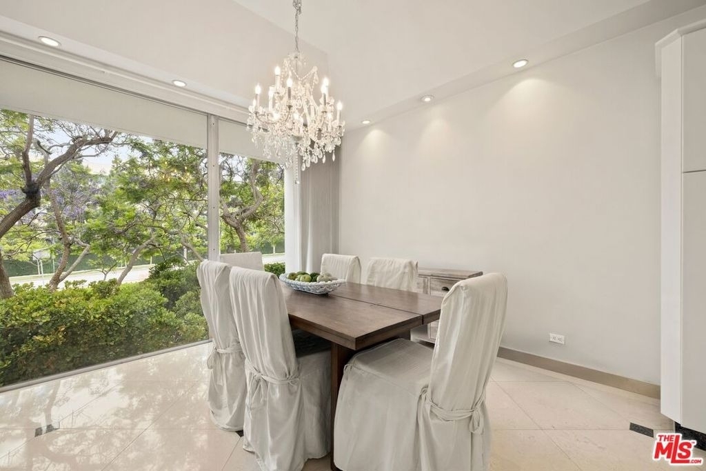 2220 Avenue Of The Stars - Photo 3