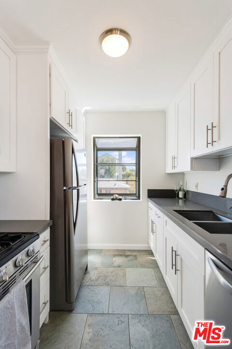 16169 W Sunset Boulevard - Photo 7