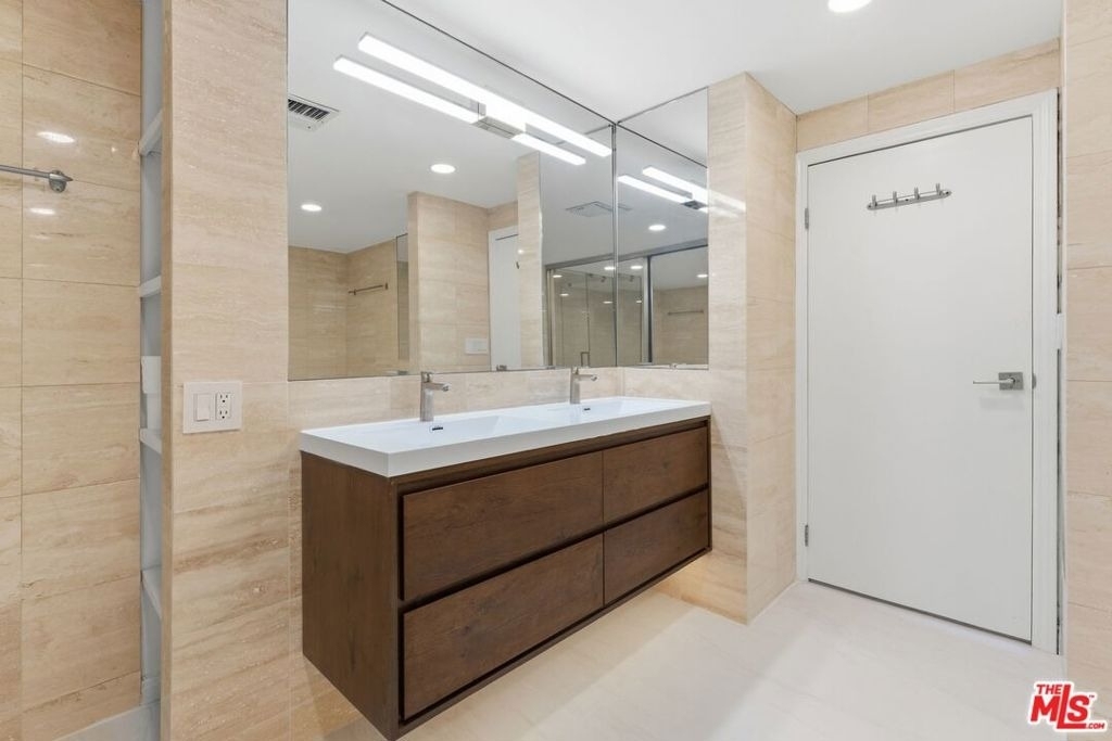 1155 N La Cienega Boulevard - Photo 12