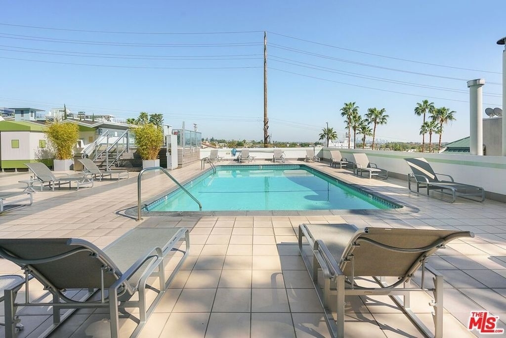 1155 N La Cienega Boulevard - Photo 16