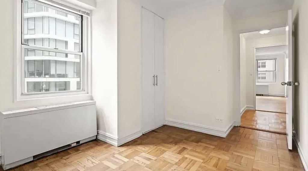 888 8th Avenue - Photo 3