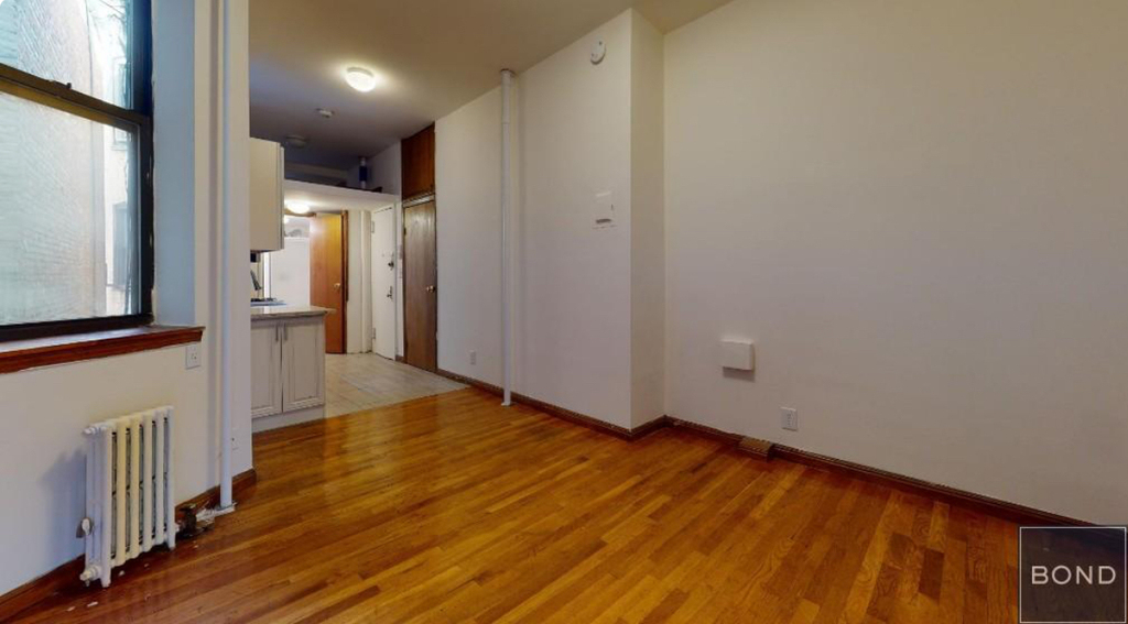 East 92nd street  - Photo 2