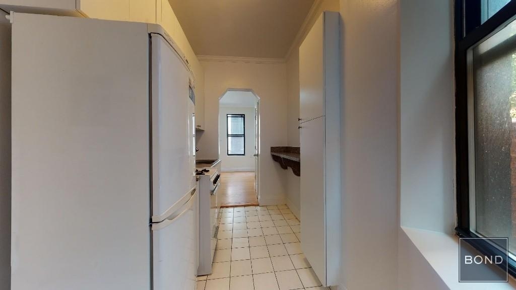 711 2nd Avenue  - Photo 1