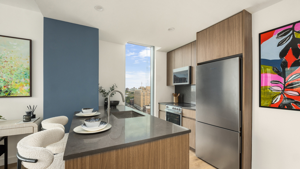 89  Dekalb Ave - Photo 1