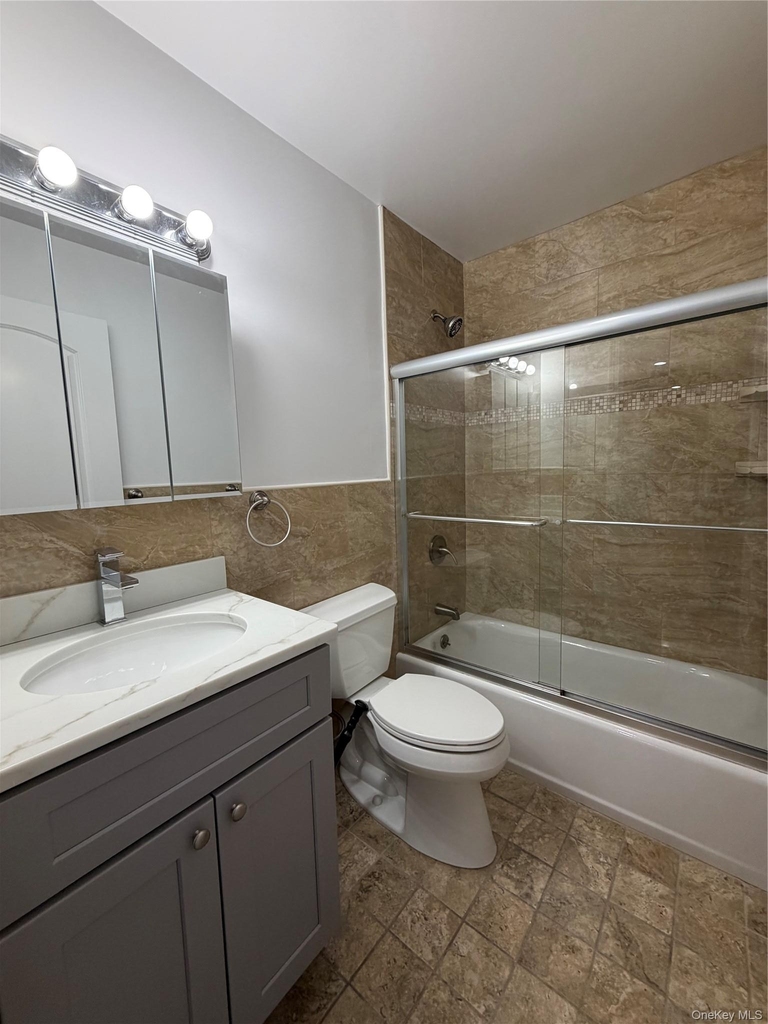 94 Thatcher Avenue - Photo 13