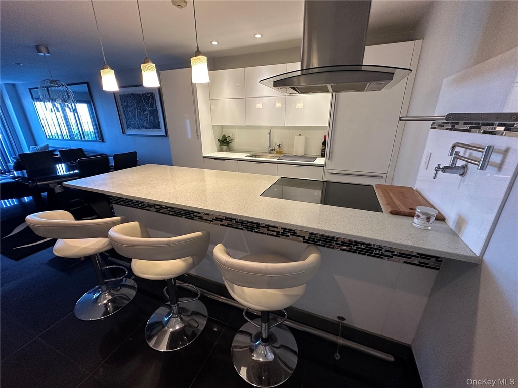 360 Shore Road - Photo 2