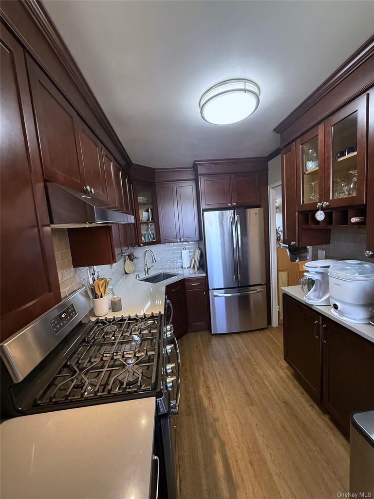 220-55 46th Avenue - Photo 3