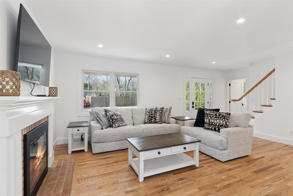 502 Springs Fireplace Road - Photo 2