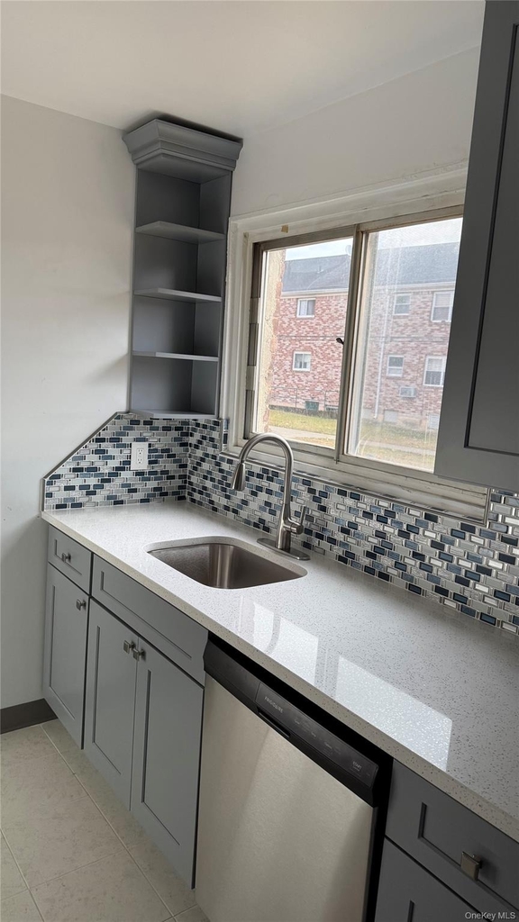 1003 Rottkamp Street - Photo 2