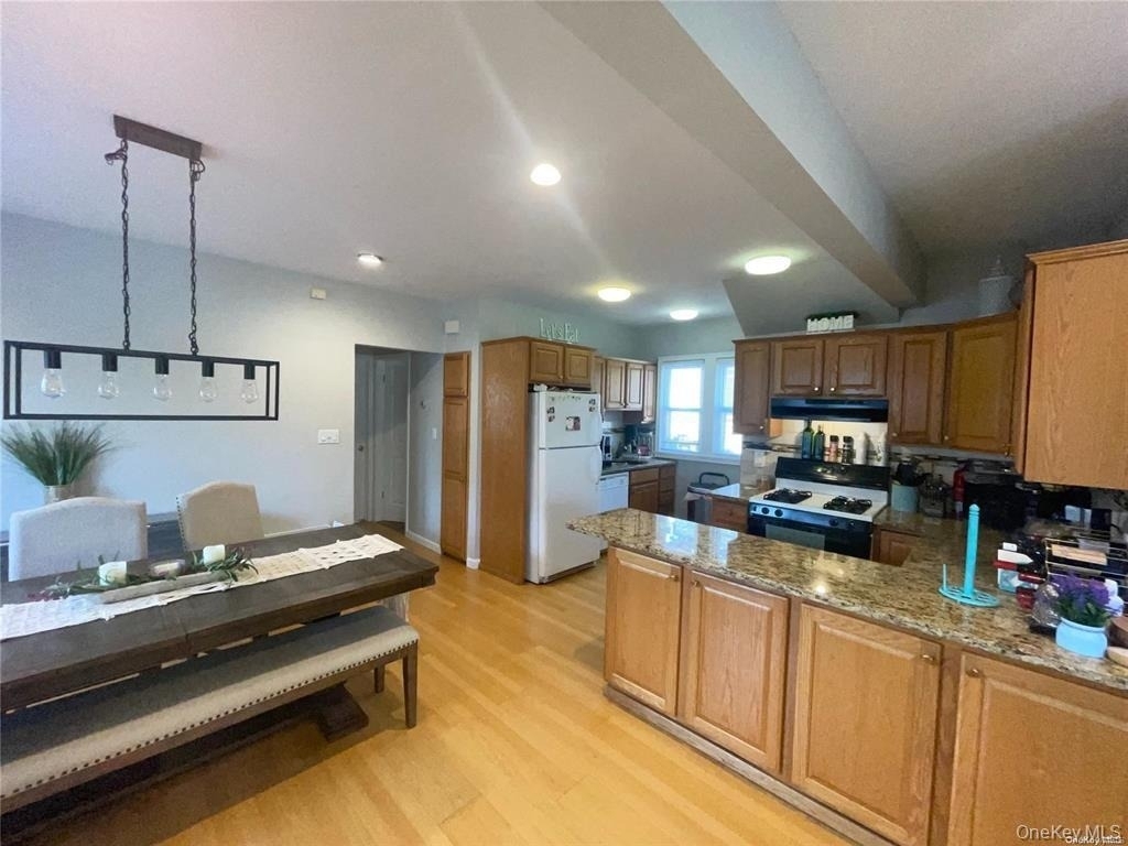 56 State Street - Photo 2