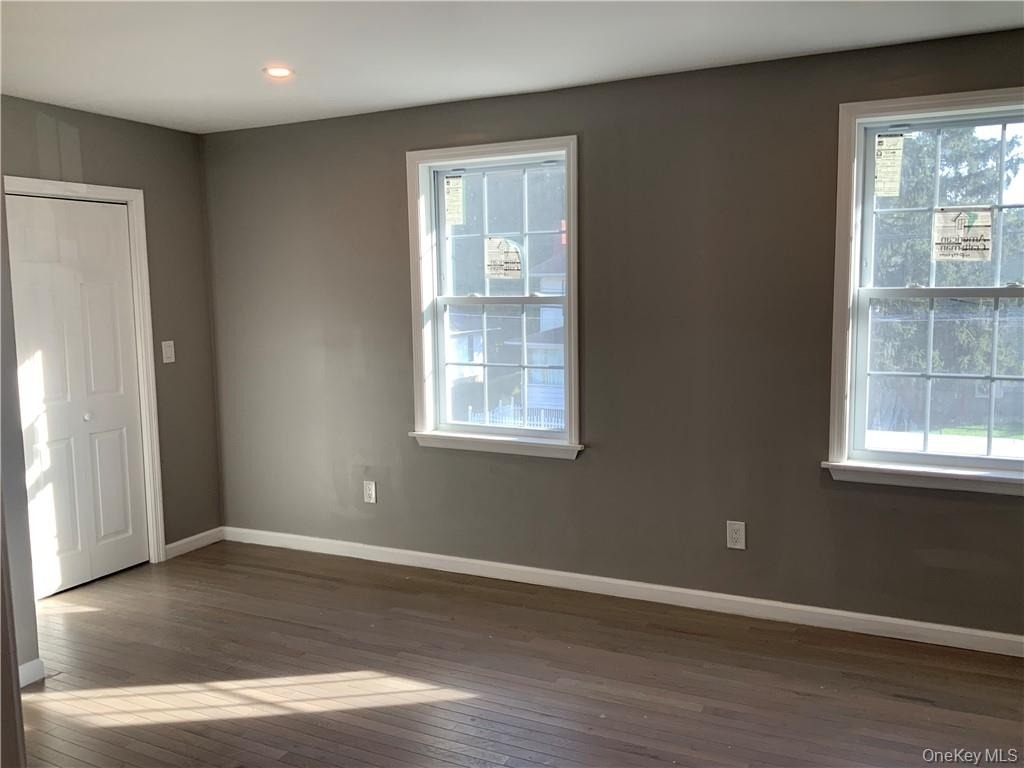 754 Broadway - Photo 9