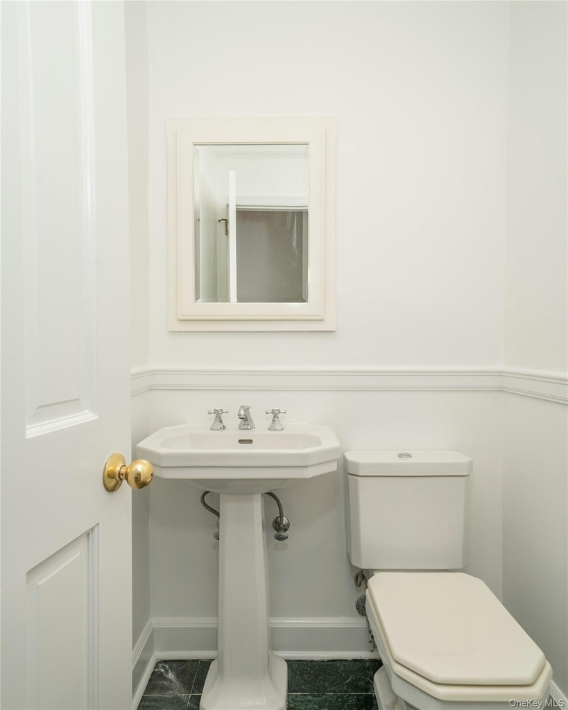 105 Douglas Road - Photo 12