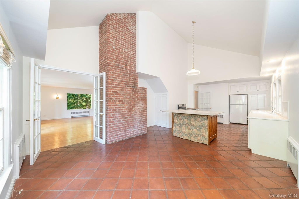 105 Douglas Road - Photo 4