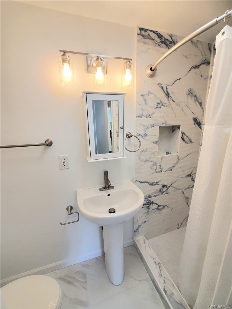 11 Franklin Avenue - Photo 4