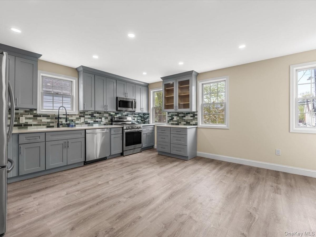 9519 116th Street - Photo 3