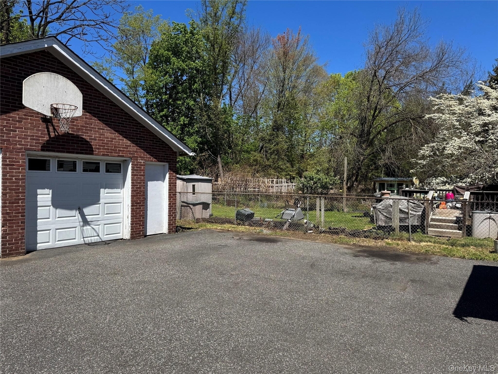 646 Main Street - Photo 14