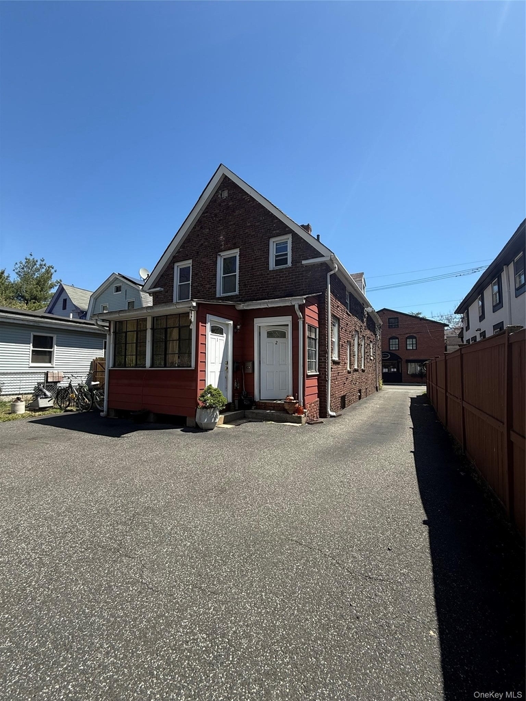 646 Main Street - Photo 16