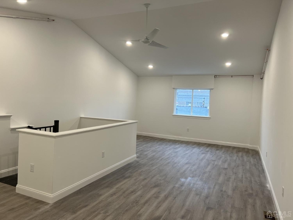 37 Main Street - Photo 3