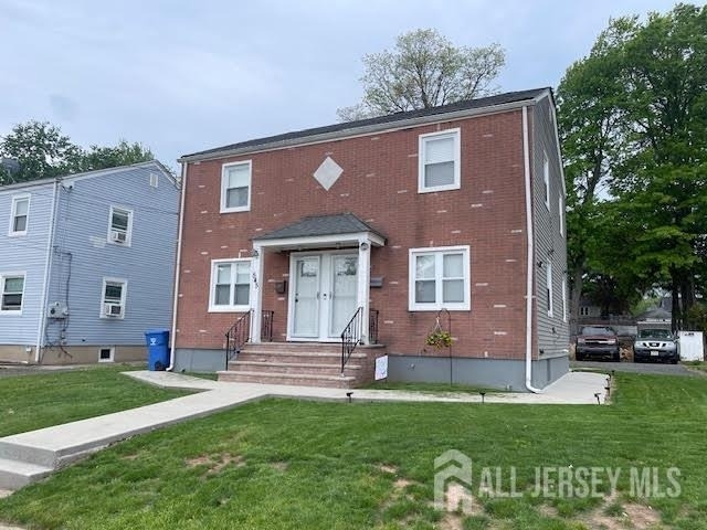 545 Olive Place - Photo 2