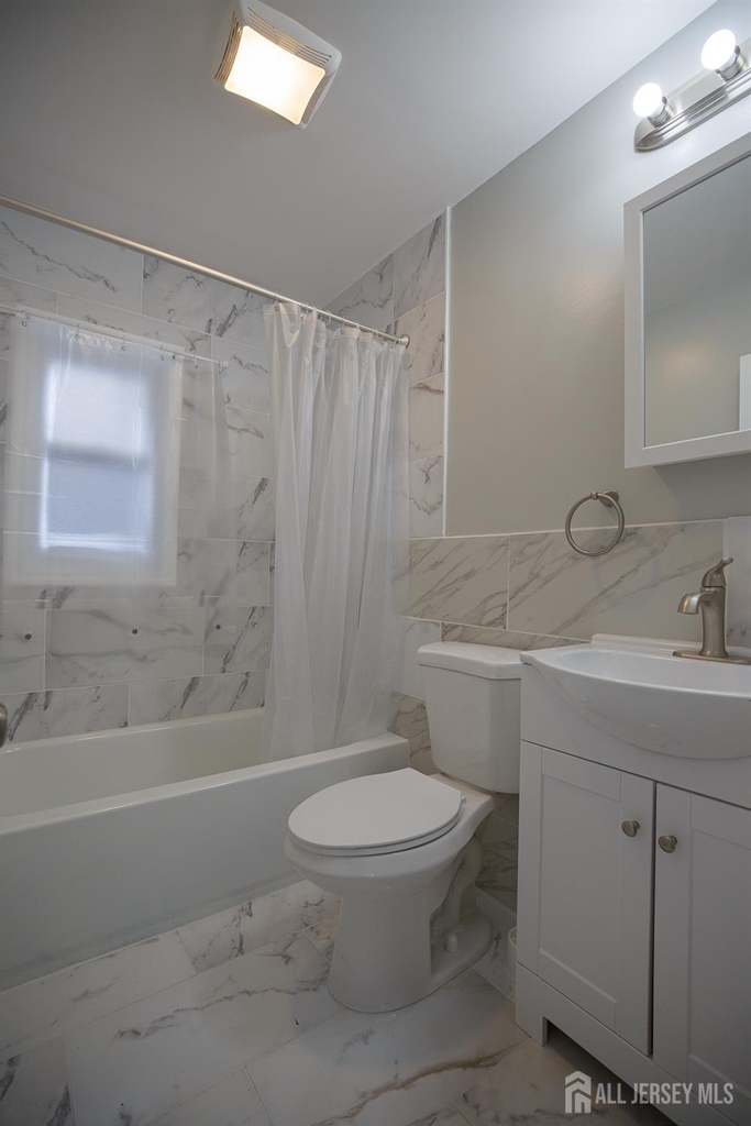 545 Olive Place - Photo 9