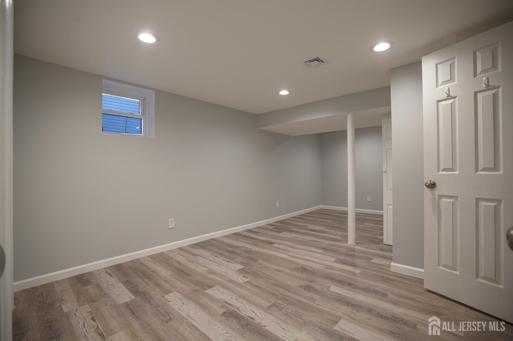 545 Olive Place - Photo 12