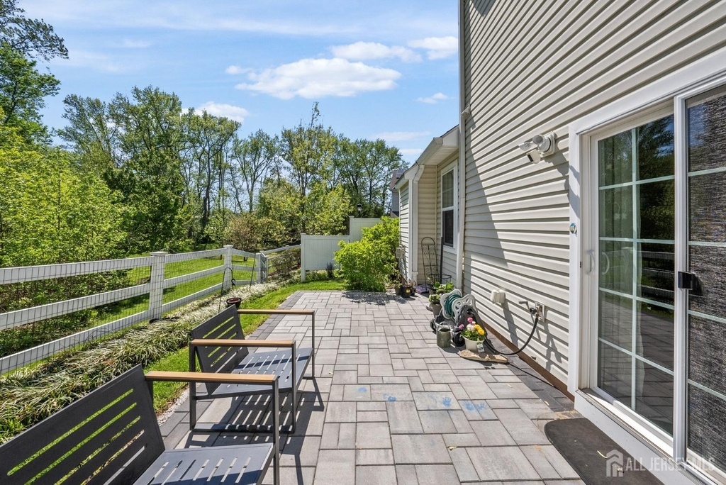 133 Savoth Lane - Photo 1