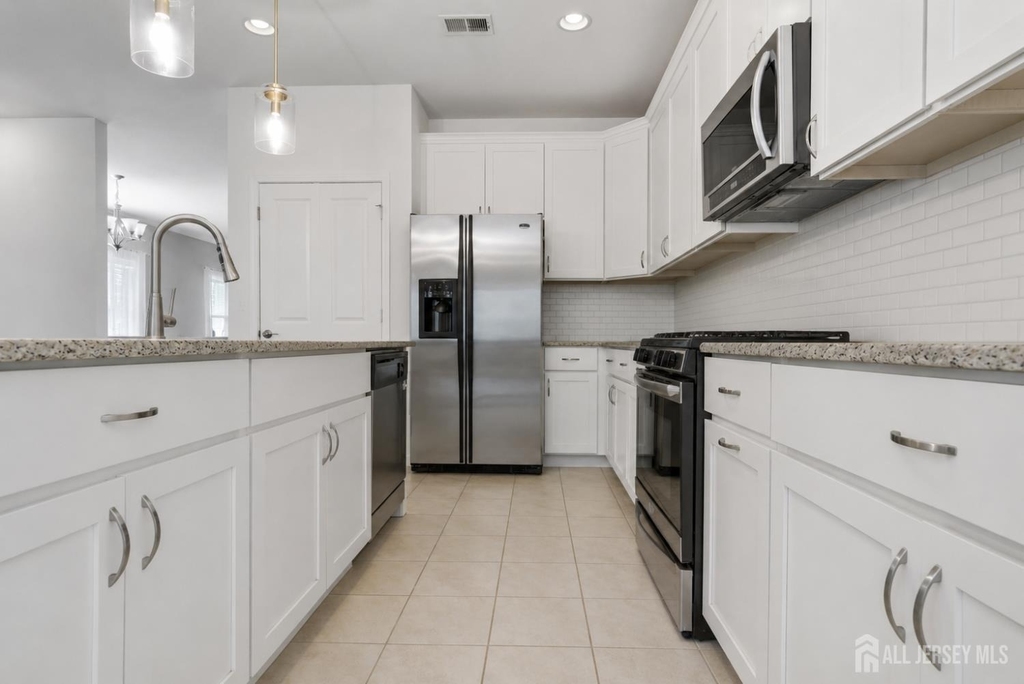 133 Savoth Lane - Photo 2