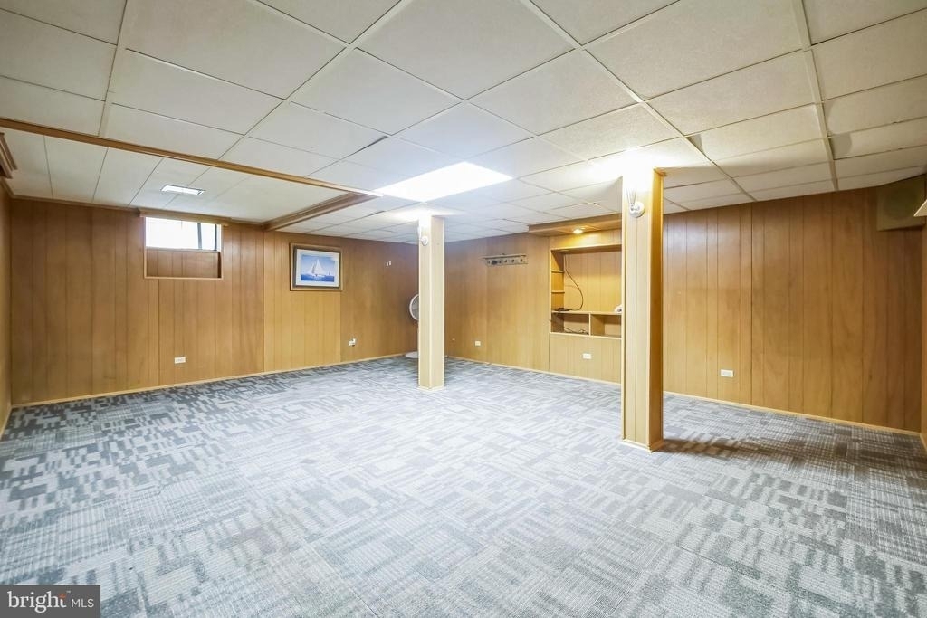 323 Russelcroft Road - Photo 9