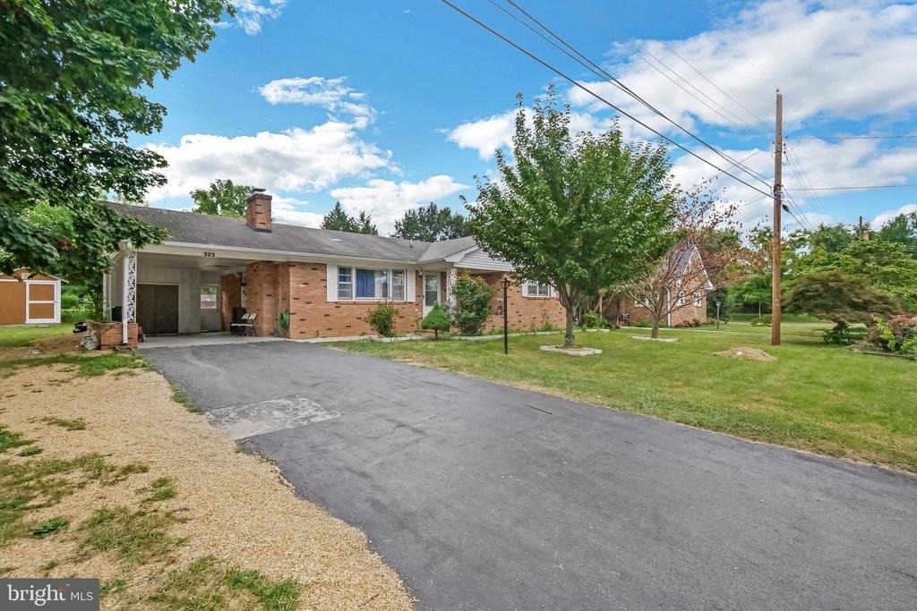 323 Russelcroft Road - Photo 19