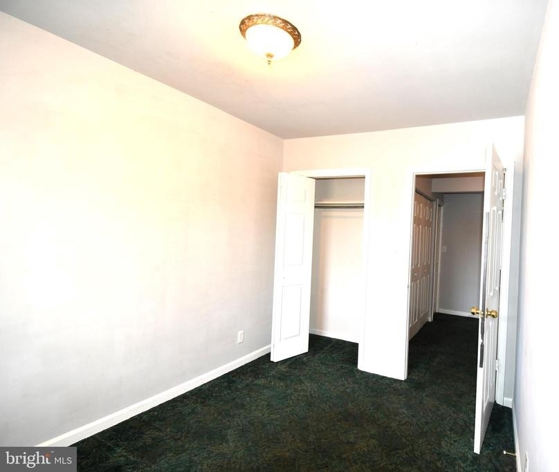 8 W Monmouth Street - Photo 13
