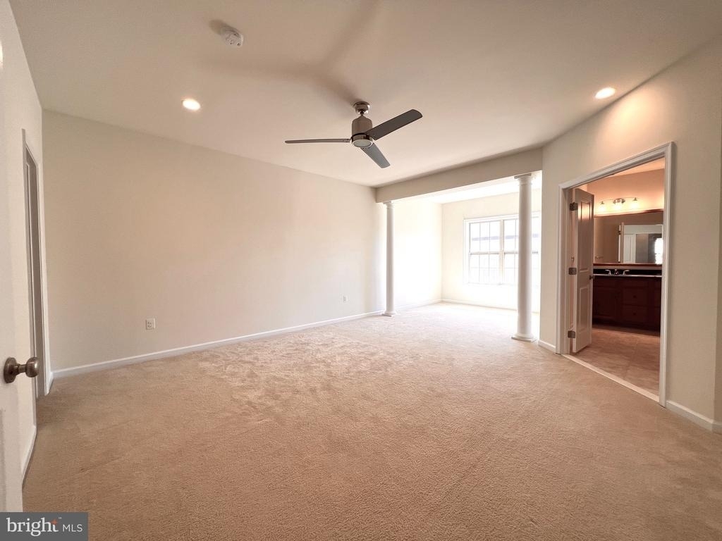 23480 Logans Ridge Terrace - Photo 10