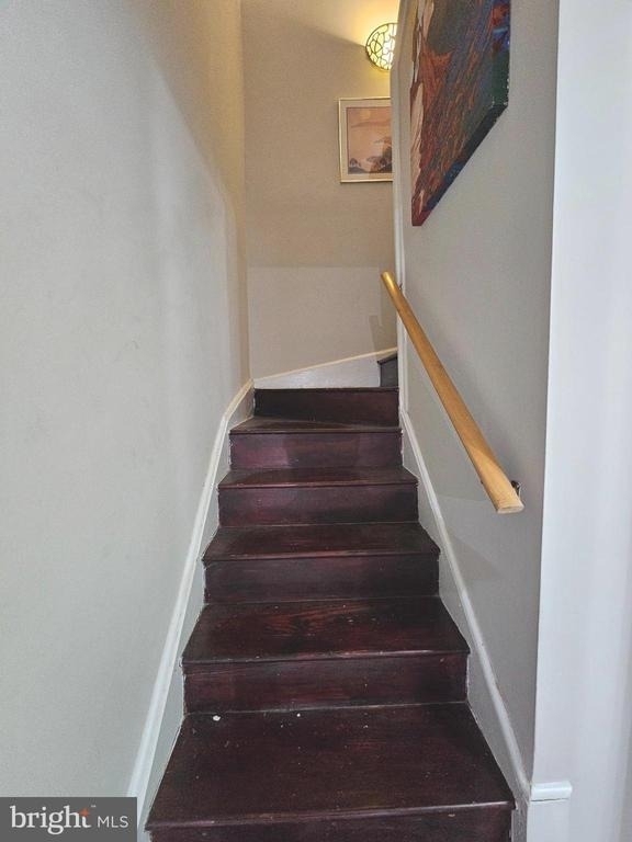 2621 Wagon Dr - Photo 3