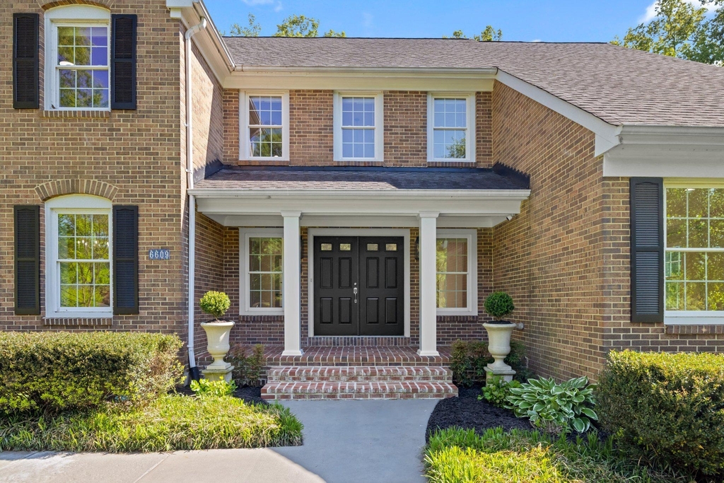6609 Heidi Court - Photo 2