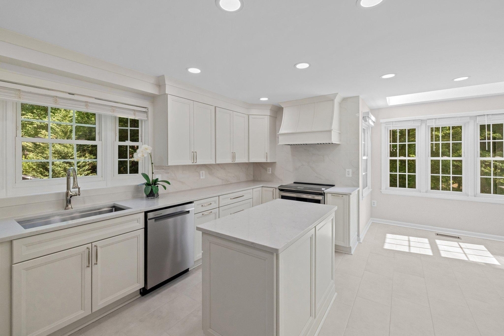 6609 Heidi Court - Photo 18