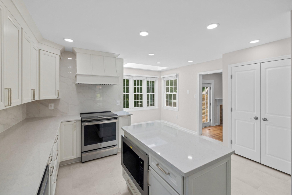 6609 Heidi Court - Photo 22