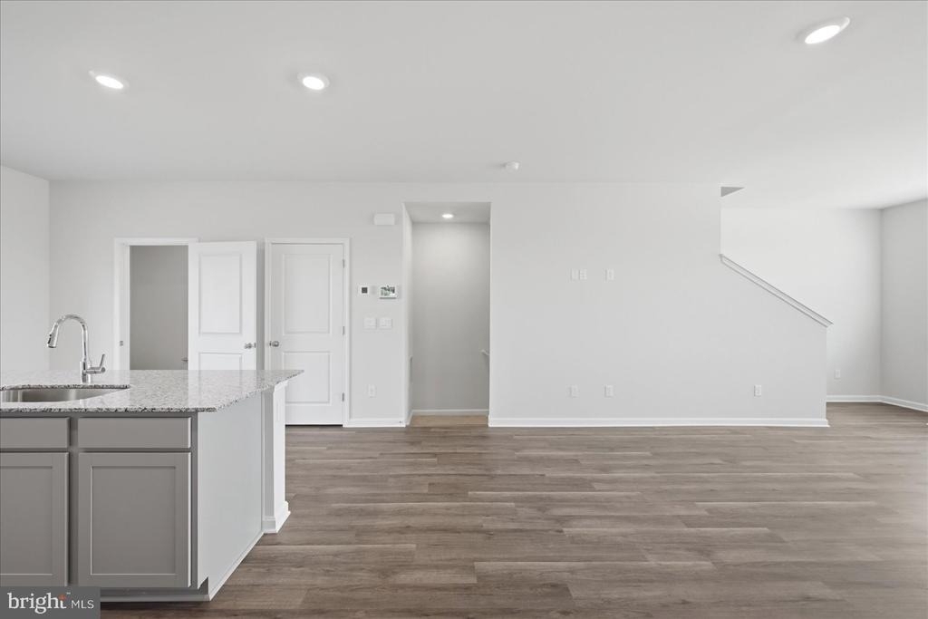 122 Bowers Street - Photo 12